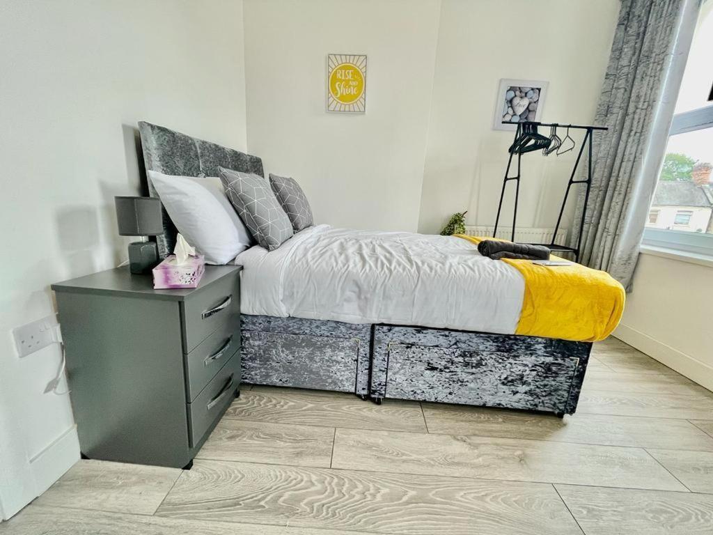 Cheerful 1 Bed Apartment Cardiff City Centre - Penarth Rd Room photo