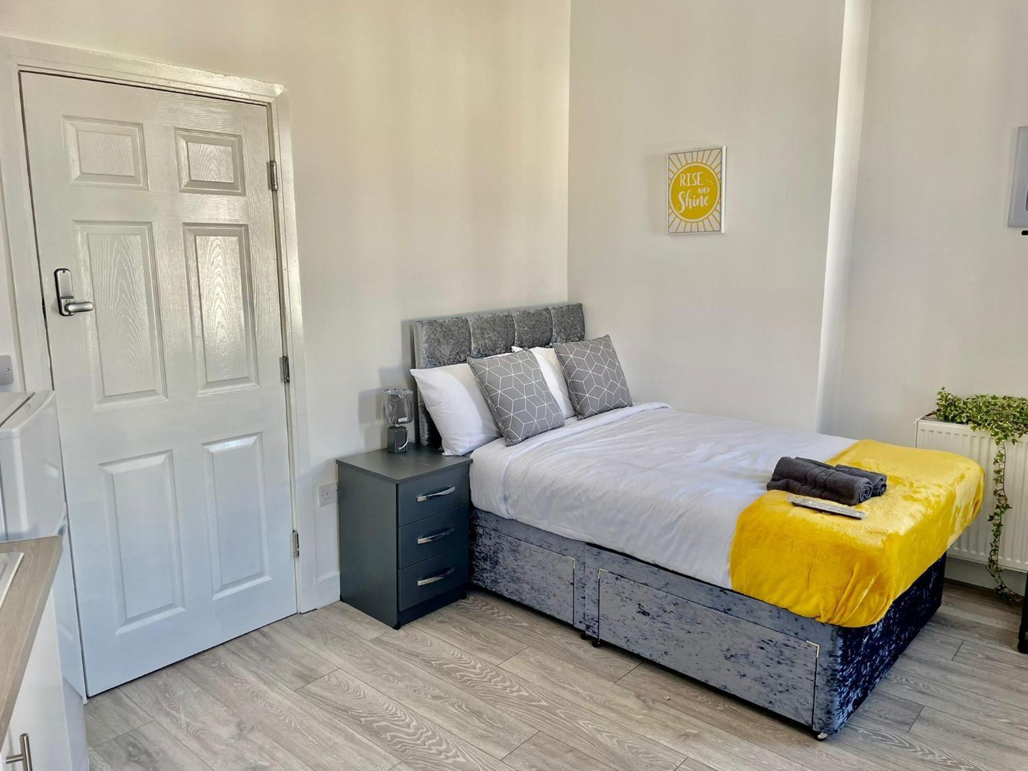 Cheerful 1 Bed Apartment Cardiff City Centre - Penarth Rd Room photo